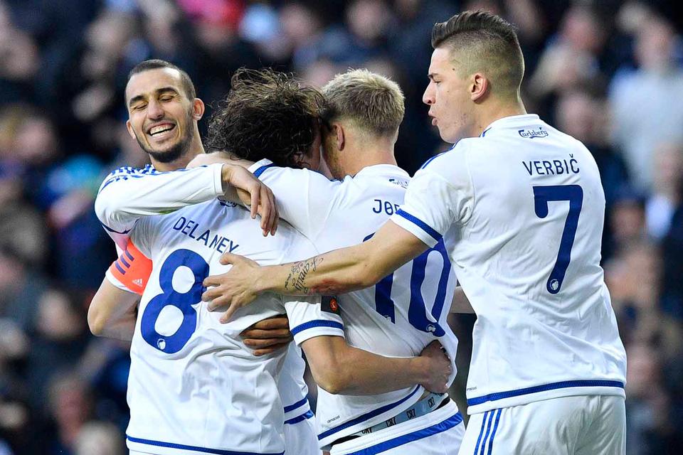 FCK - FC Midtjylland: FCK's Youssef Toutouh, Thomas Delaney, Nicolai Jørgensen og Benjamin Verbic jubler efter scoring til 1-0. 
