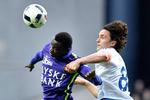 FCK - FC Midtjylland. FC Midtjyllands Pione Sisto og FCK's Thomas Delaney. 