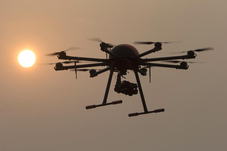 Helikopterperspektiv. Dronerne skal levere stemningsbilleder til publikum. Men også oversigtsoptagelser til festivalernes ledelse, så de bedre kan komme kødannelser i møde og planlægge ruter til og fra festivalen. 