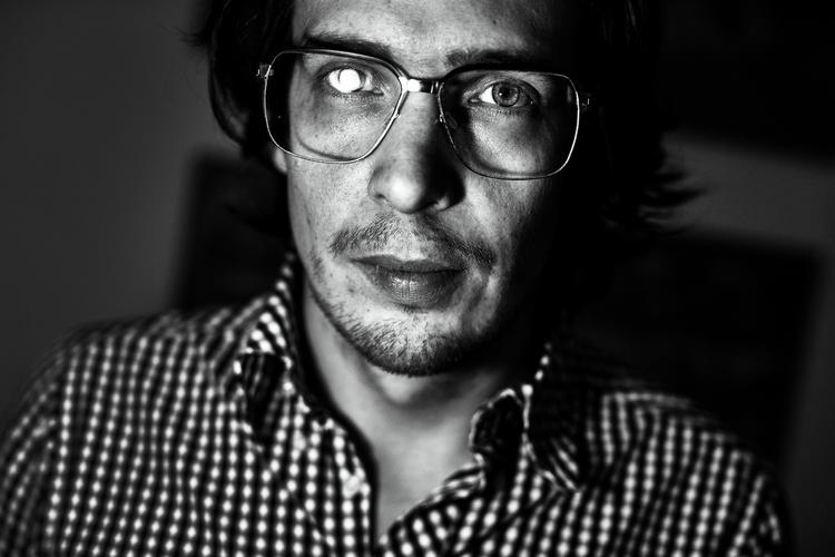 Styrmand. Kristian Leth guider publikum igennem 'Den Flyvende Hollænder' på operafestivalen. 