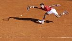 KONTROL. Novak Djokovic er en sand mester i at levere varen, selv om han befinder sig langt bag baglinjen. 