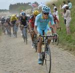 Ambitiøst. Fuglsangs bedste resultat i et af de tre store etapeløb er 7.-pladsen i Tour de France i 2013. I 2011 sluttede han som nr. 11 i Vuelta a Espana, mens 2016 bliver første gang, han prøver kræfter med Giroen. 