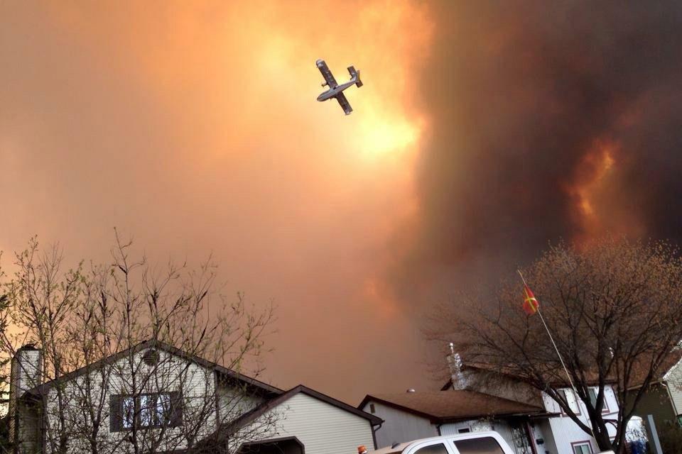 RAGNAROK. Flammerne har allerede udslettet hele bydele i Fort McMurray. 