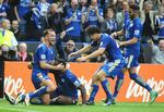 nationalt. Leicesters jamaicaner Wes Morgan (nummer to fra venstre) har scoret mod Southampton og bliver tiljublet af japanske Shinji Okazaki (nummer tre fra venstre), algierske Riyad Mahrez (th) og engelske Danny Drinkwater (tv). 