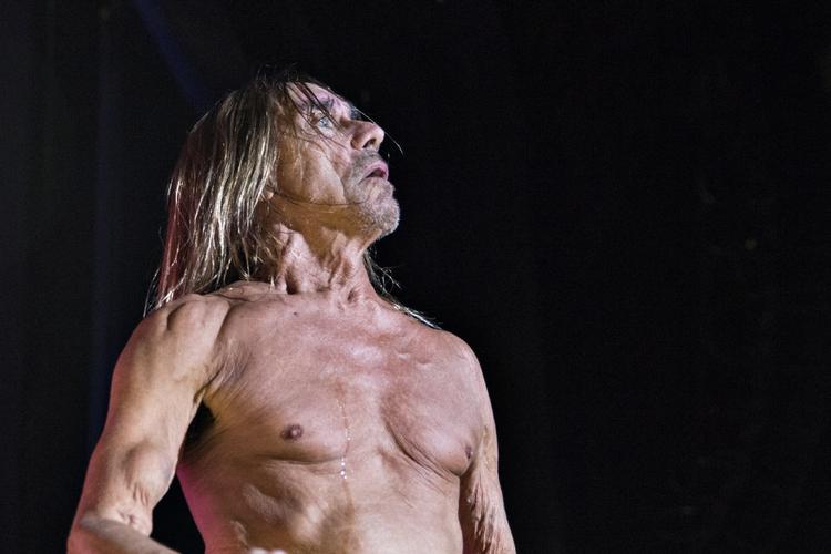 Højintens. Iggy Pop efterlod det Københavnske publikum forpustede og tilfredse. 