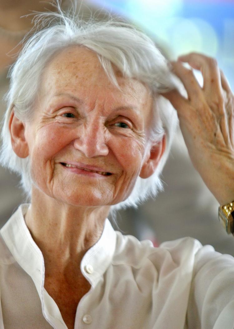 Dødsfald. Margot Honecker er død. Hun blev 89 år. 