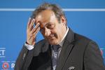 Skuffet. Michel Platini skulle have kronet sin karriere som fodboldleder med EM-turneringen på hjemmebane i år. I stedet får han et eftermæle som skandaliseret. 