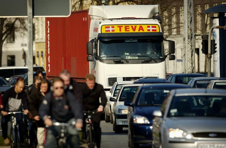 Myldretid. Der er meget at se til, når man cykler i myldretiden. 