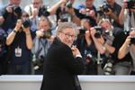 Ups. Steven Spielberg deltager uden for konkurrence i Cannes med 'Den Store Venlige Kæmpe', og den er elendig og utroværdig, kan man forstå på Politikens Katrine Hornstrup Yde. 