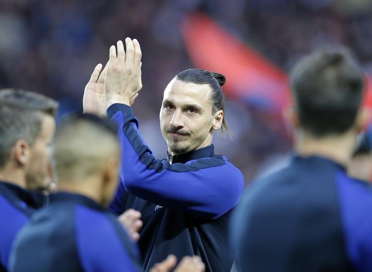 Farvel. Svenske Zlatan Ibrahimovic spillede sin sidste kamp for PSG i går. Han sagde farvel med to mål og satte dermed scoringsrekord. 