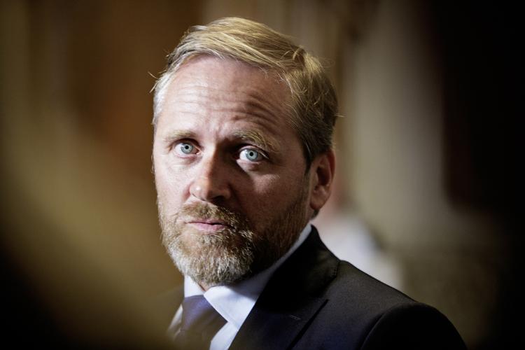 økonomi. Liberal Alliance med partileder Anders Samuelsen i spidsen bryster sig af en plan for dansk økonomi frem mod 2025 gennemregnet af Finansministeriet. 