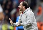 Hyret. Alexander Zorniger  har senest været ansat i Stuttgart. 