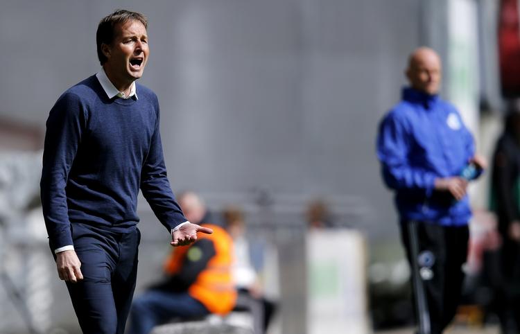 Kasper Hjulmand (tv) har overhalet Ståle Solbakken i superligatabellen og kan være meget tilfreds med sit holds præstationer i den bedste fodboldrække.  