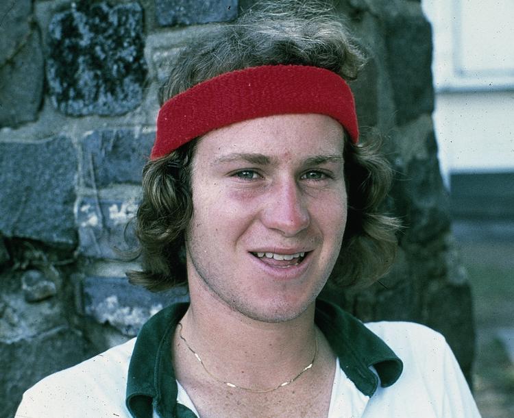 Stjerne. John McEnroe var en af tennisverdenens helt store. Og kampen mod Björn Borg i 1980 var angiveligt endnu større. Billedet her er fra to år før opgøret. 