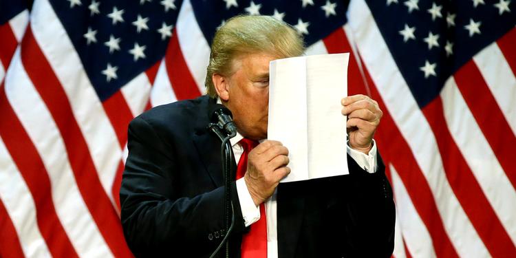 voldemort. Trumps evindelige bashing, latterliggørelse af demokratiske principper og hån af kvinder skal ikke forhindre ham i at slå sine folder i Storbritannien, mener J.K. Rowling. 