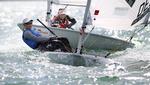 DRAMATIK. Skudsalver i nærheden af havnen i Rio gav Anne Marie Rindom noget andet end strøm og bølger at forholde sig til. 