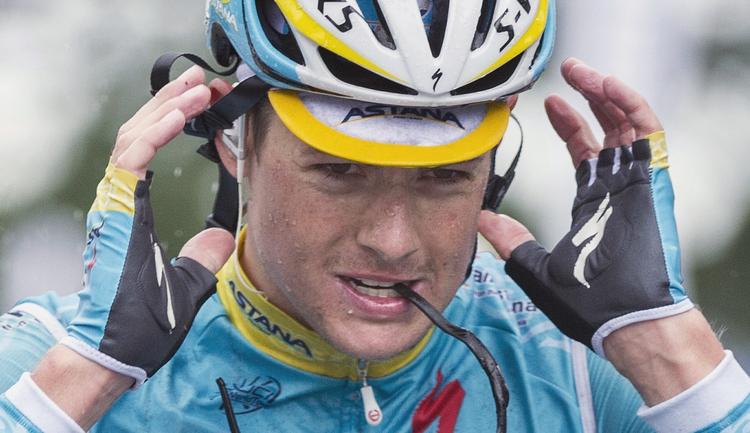 Alene. Jakob Fuglsang skal køre alene mod uret på dagens enkeltstart, hvor han skal tage revanche for en ærgerlig punktering, der sendte ham ned i klassementet. 