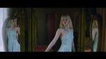 Skønheder. 'Neon Demon's karakterer leverer filmen igennem bunkevis af replikker, der fungerer som genkendelige klichéer om den overflade, som modeverdenen er. Foto fra filmens trailer. 