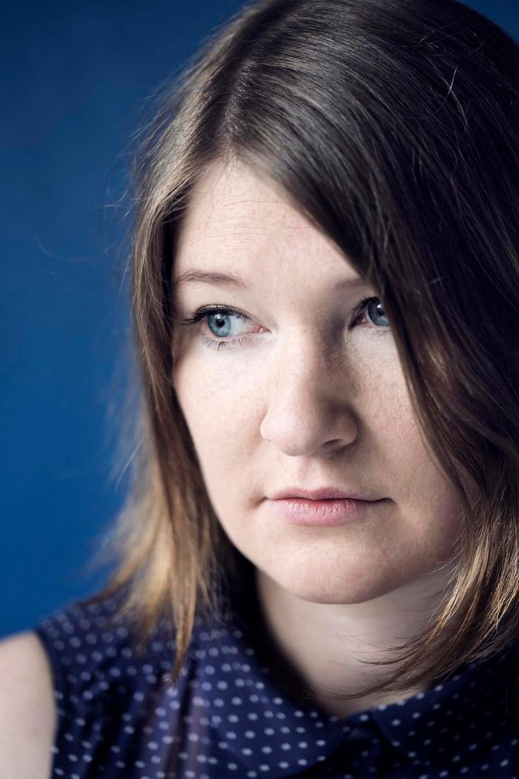 DEBUTANT. Iben Konradi Brodersen (f. 1988) har læst litteraturvidenskab i både Oxford og København. Lige nu går hun på Forfatterskolen. Foto: Lærke Posselt 