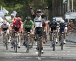 Gevinst. Det var tredje gang i denne sæson, Mark Cavendish susede først over stregen. 