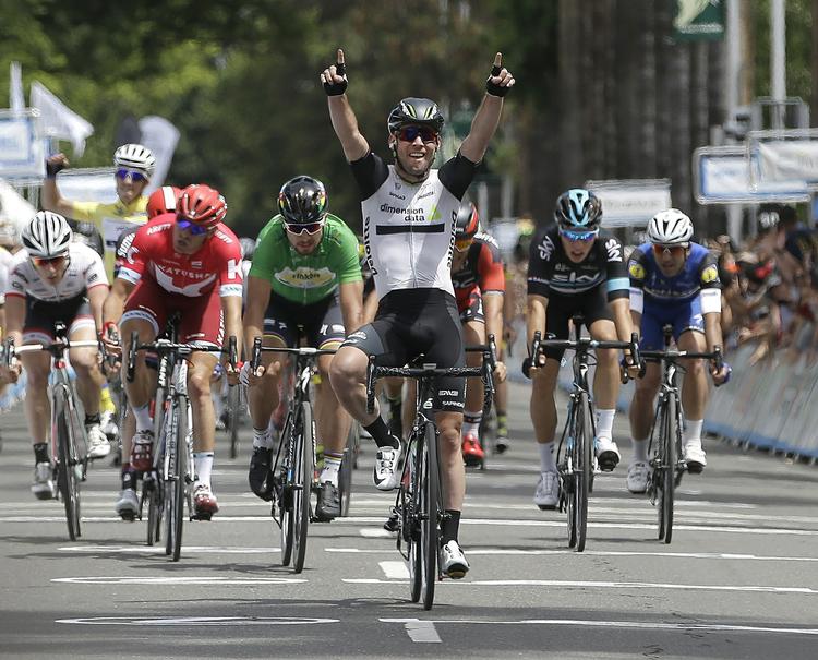 Gevinst. Det var tredje gang i denne sæson, Mark Cavendish susede først over stregen. 