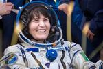 Samantha Christoforetti hedder den italienske astronaut, der står bag en stor del af optagelserne. 