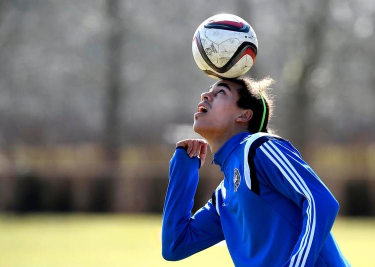 oprykker. Yussuf Poulsen under træning med det danske landshold, som han ikke kommer til at følge på turen til Japan. 