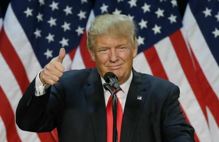opbakning. Siden marts har Donald Trump høstet opbakning blandt 11 procent flere amerikanske vælgere. Han har nu lige netop overhalet Hillary Clinton, viser meningsmåling. 