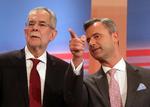 Tvekamp. Norbert Hofer (t.h.) fra det østrigske Frihedsparti, FPÖ, tabte præsidentvalget på målstregen til den grønne politiker Alexander Van der Bellen. Men resultatet var så tæt, at højrenationalisten Hofer lige så godt kunne have vundet. 