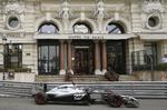 Fyrsteligt. Kevin Magnussen i sin McLaren i Monaco inden han fik problemer med det elektriske system. 