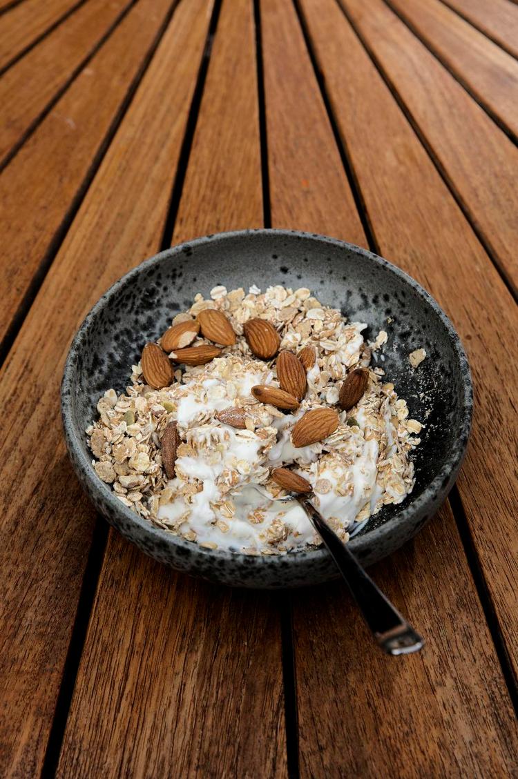 SKYR. Skyrens succes skyldes i høj grad dens kombination af lavt fedt- og højt proteinindhold. 