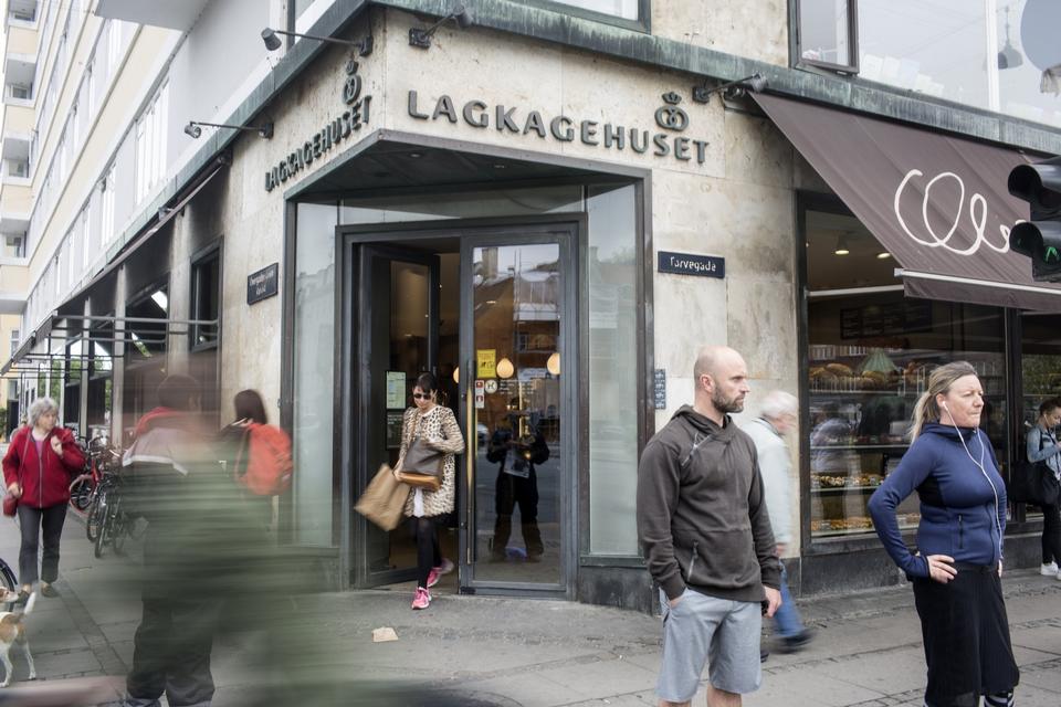 SALGBAR. Lagkagehuset her på Torvegaade har sammen med andre luksusbagere formået at kombinere brød med salg af designerkaffe. 