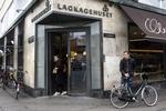 LUKSUS Det 25 år gamle bageri Lagkagehuset synger på sidste vers. Det er sat til salg for en milliard kroner. 