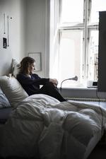 Vinder. Kamilla Hega Holst vandt hovedprisen ved Blixenfesten i 2015. Hun fik den for romanen 'På træk'. 