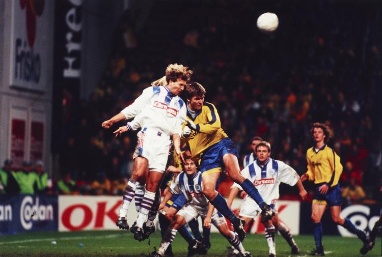 1996. Brøndby mødte tyske Karlsruhe i Uefa Cuppens 1/8-finale. Efter 1-3 på hjemmebane i det første opgør sejrede Brøndby 5-0 i Tyskland og spillede i kvartfinalen i foråret 1997, hvor spanske Tenerife blev endestationen efter forlænget spilletid. 