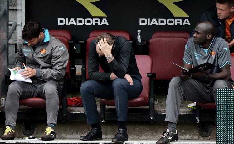 Skeptisk. FCN-træner Kasper Hjulmand er en af flere, der ikke tror på den nye struktur. 