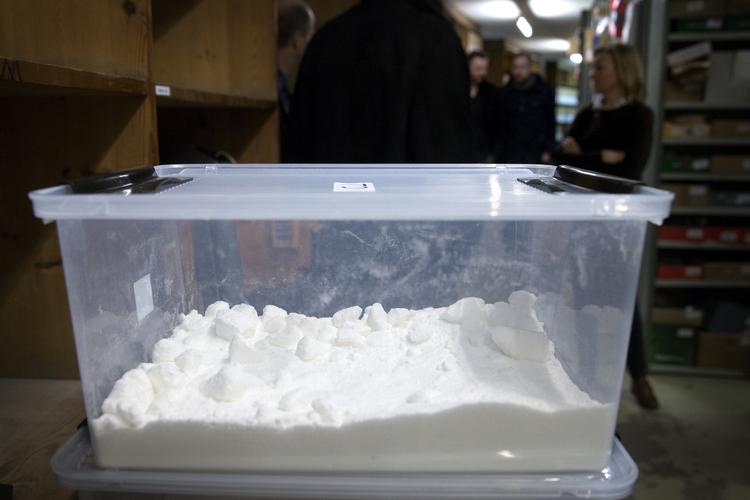 Doping. Københavns Politi fandt  ved en ransagning af mindst syv sjællandske adresser 1 ton doping. Her ses billederne fra Politigården, hvor varerne blev opbevaret. (Arkivfoto) 