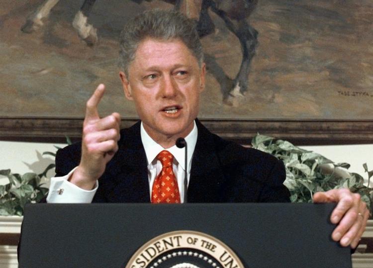 kvinder. "I did not have sexual relations with that woman". Påstanden, der nok altid vil hænge i luften, og forfølge Clintondynastiet til evig tid. Ordene kom ud af munden på Bill Clinton i 1998, da Lewinsky-sagen var på sit højeste. Nu blusser den op på ny. Arkivfoto: Greg Gibson 