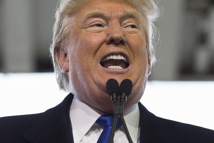 Svar. Donald Trump kalder manden bag et oprør for en taber. 
