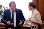 Topmøde i salen: Socialdemokraternes Mette Frederiksen og statsminister Lars Løkke Rasmussen (V). 