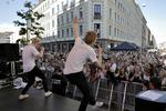 Fansene skreg, da Citybois åbnede festen. 