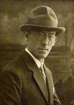 Futuristen. Emil Bønnelycke havde faktisk fremtiden for sig. I hvert fald er det værd at hive hans bøger ud af glemslen. 