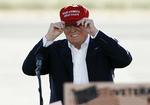 Støtte. Donald Trump har ikke ændret sit tonefald. Alligevel opgiver flere markante republikanere deres modstand mod ham. 