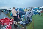 Uvejr. Ødelagte telte efter et uvejr ramte festivalen Rock am Ring i Tyskland. 