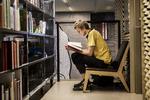 Bøder. Ifølge Berlingske har bibliotekerne en fornemmelse af, at det ofte er studerende, der bestiller materiale som de ikke henter. Måske fordi det ikke når at komme, inden de er færdige med en opgave. 