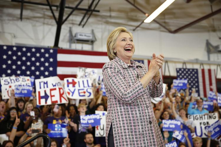 Slutspurt. Hillary Clinton fører valgkamp til det sidste for at komme ud af primærvalget med så meget positiv energi som muligt. 