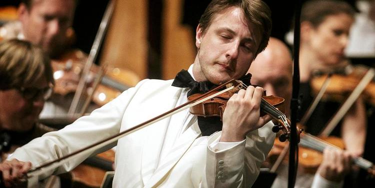 FØLSOMT. Niklas Walentin, der stadig går på Konservatoriet, forstår at skabe de nuancer, som får klassisk musik til at leve. Foto: Miriam Dalsgaard 