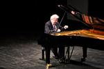 Polsk. Måske på grund af sin delvis polske opvækst spillede Emanuel Ax en sjælden polonaise af Beethoven. Foto: Melissa Kühn Hjerrild 