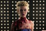 Blodig. Elle Faning spiller hovedrollen i Nicolas Winding Refns 'The Neon Demon'. 