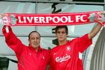 Klubskifte. Daniel Agger skiftede Brøndby ud med Beatles-byens røde klub, Liverpool. Her ses han i selskab med sin nye manager Rafa Benitez. 